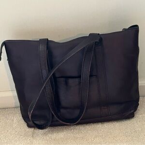 Classic Leather Tote Bag in Dark Brown
